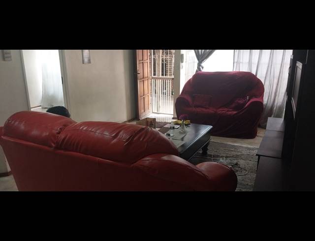 4 BEDROOM TOWNHOUSE FOR SALE IN PRETORIA WEST